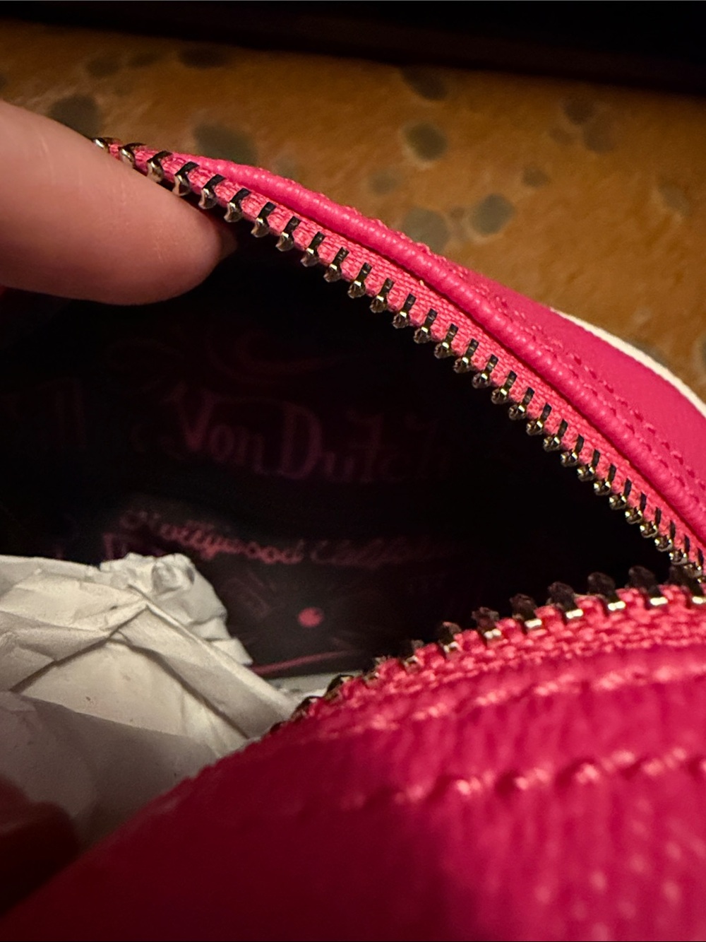 Von Dutch Hot Pink Mini Dome Satchel with White Trim - Picture 9 of 9